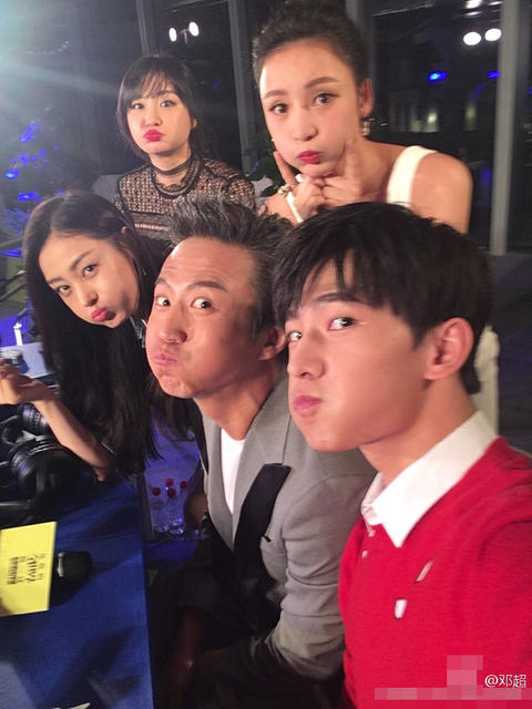 Word妈呀!邓超杨洋柳岩张天爱竟然一起卖萌