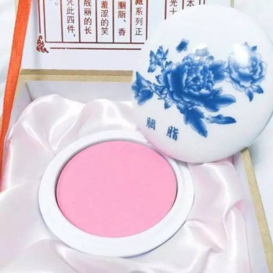 30塊和300塊的腮紅，差別在哪？真的有大牌替代嗎？