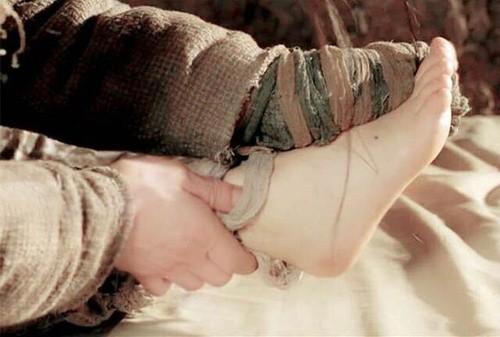 赵丽颖34码小脚走红 你猜男星中脚最小的是谁