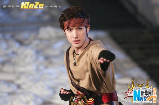 《铠甲勇士捕王》首创小手拉大手观影热潮