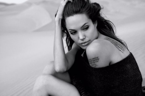 wNRR-]Angelina Jolie^