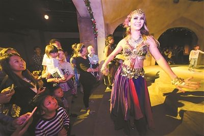 南京魔法城主题公园开园 以魔法元素为基础