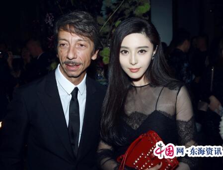 范冰冰出席秀后晚宴 黑色蕾丝礼服性感优雅(高