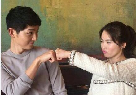 宋慧乔宋仲基恋情曝光 韩国已疯传他们将大婚