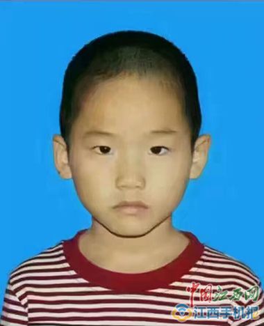 赣州市沙河镇一小学男童家附近走失 家人万分