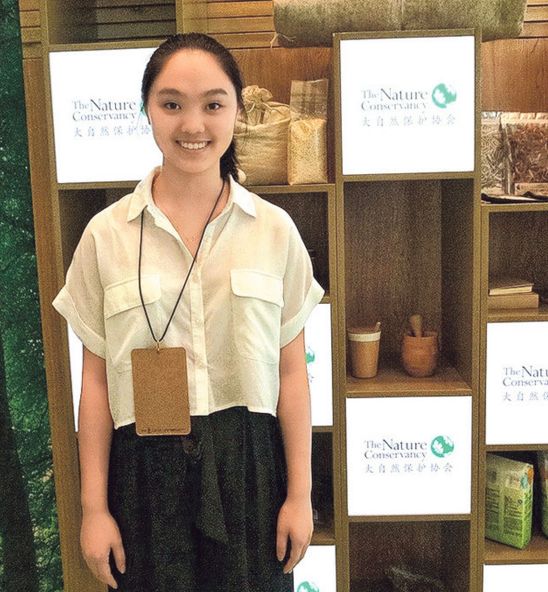 李连杰的四个女儿照片曝光:与前妻之女颜值高