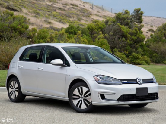 ()2015e-Golf