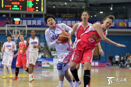 新赛季新疆女篮首场比赛憾负山西(图)