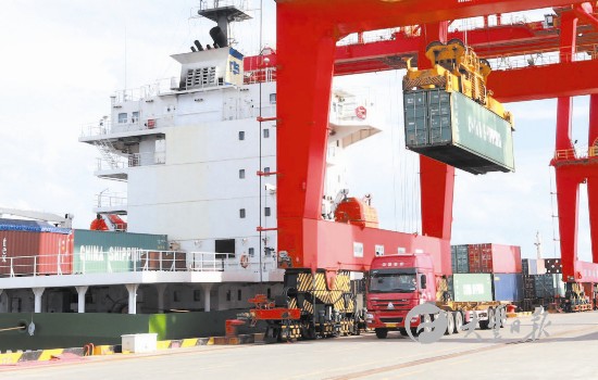 盐城大丰港集装箱码头开通国际国内航线10多