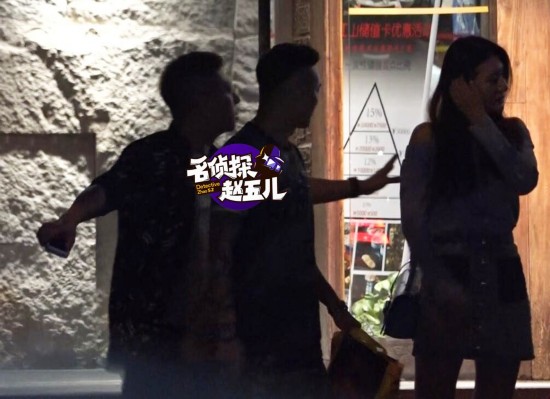 胡海泉a美女美女范客邀总裁同车惨遭拒绝(图喝酒古装美女图片图片