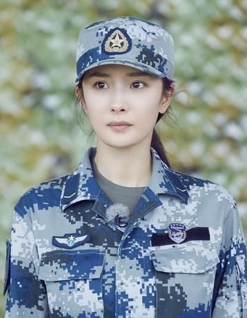 杨幂沈梦辰佟丽娅卸妆最彻底的一次!连身高体