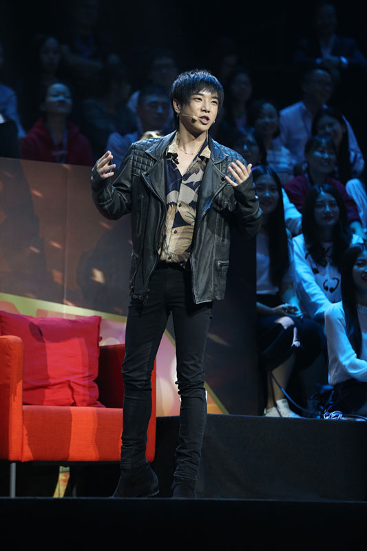 莫文蔚费玉清杨坤华晨宇陷淘汰危机 天籁歌者