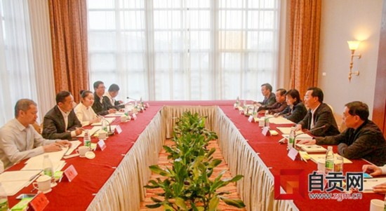 李刚与四川产业振兴发展投资基金公司董事长赵