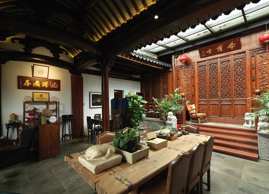 “品味斋”(位于上海市嘉定区“州桥景区”东塘下街59号)