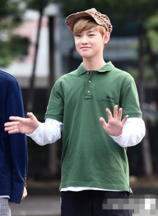 2000年出生的黄仁俊是nct dream中的另一位中国籍成员.