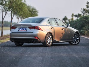 雷克薩斯 雷克薩斯IS 2015款 200t F SPORT