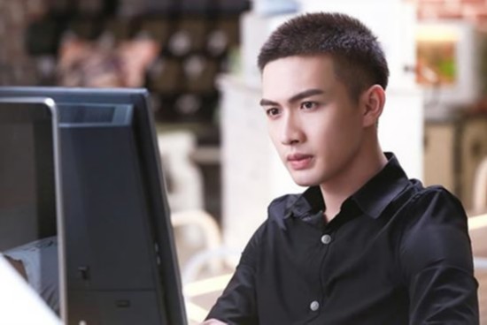 高冷暖男张彬彬疑将首度代言手游