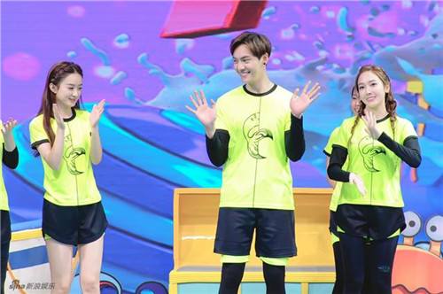 《快乐大本营》陈伟霆保护赵丽颖疑似真恋情