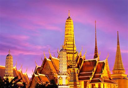 近期游泰国注意了:尽量穿黑白色