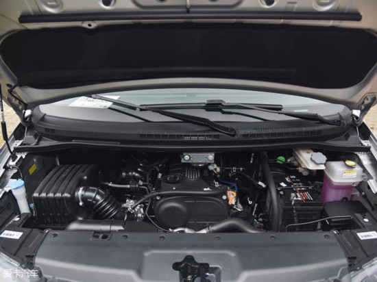 ���M4