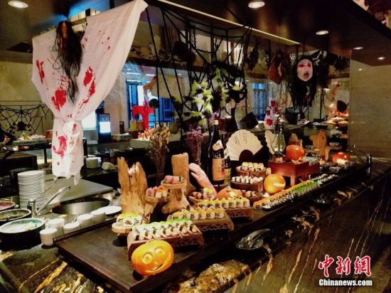南昌一餐厅现断肢内脏为万圣节添气氛