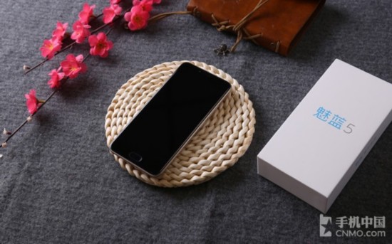 魅蓝5评测:是清新脱俗非 肌肉男