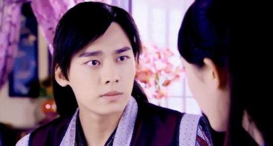 李易峰一夜爆红因为整容? 李易峰各年龄段照片