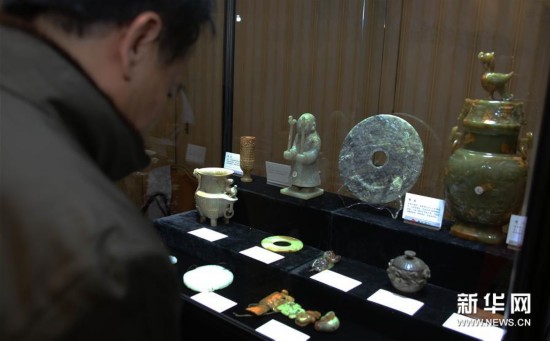 一批罕见古代陶瓷玉器珍品亮相京城