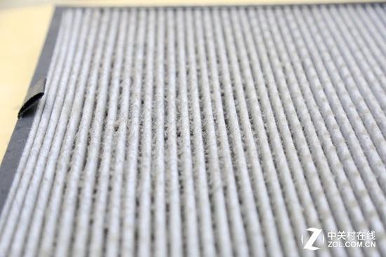 使用僅三個月 空氣凈化器內(nèi)部竟變成這樣！ 