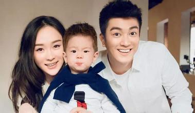 吴佩慈怀第三胎全家福曝光 图揭明星罕见全家福
