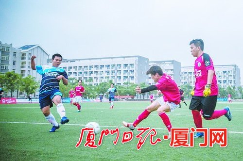 青少年校园足球大学生联赛打响 厦门15所高校