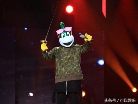 蒙面唱将猜猜猜快要崩溃的一哥是谁 花粉过敏