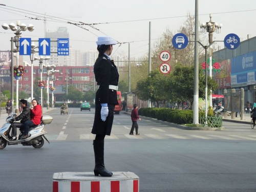 青少年叛逆学校教育