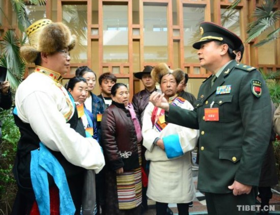 中央宣讲团赴藏宣讲党的十八届六中全会精神