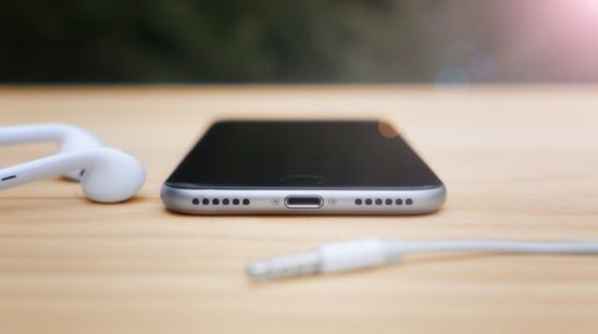 日媒:iPhone 7 取消耳机插孔是好事一桩
