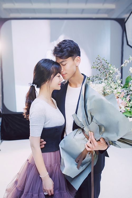 陈紫函戴向宇求婚视频曝光 温馨感人令网友落