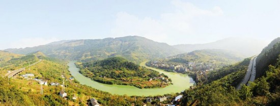 篆塘镇铁马半岛全景图