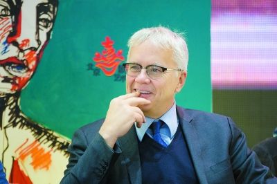 《肖申克的救赎》安迪老了风度未减