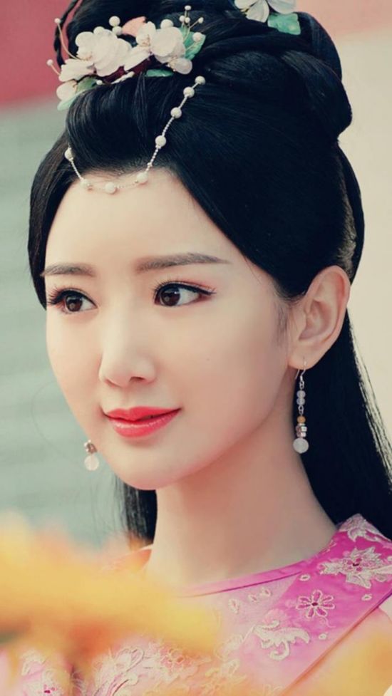 《锦绣未央》毛晓彤李心艾陈钰琪唐嫣pk 哪一