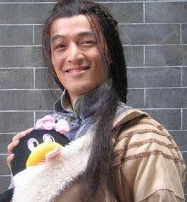 明星片场干些啥:杨幂狂吃 胡歌霍建华最爱干啥