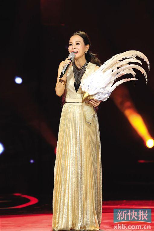 《蒙面唱将猜猜猜》彭佳慧:我对孩子采取军事