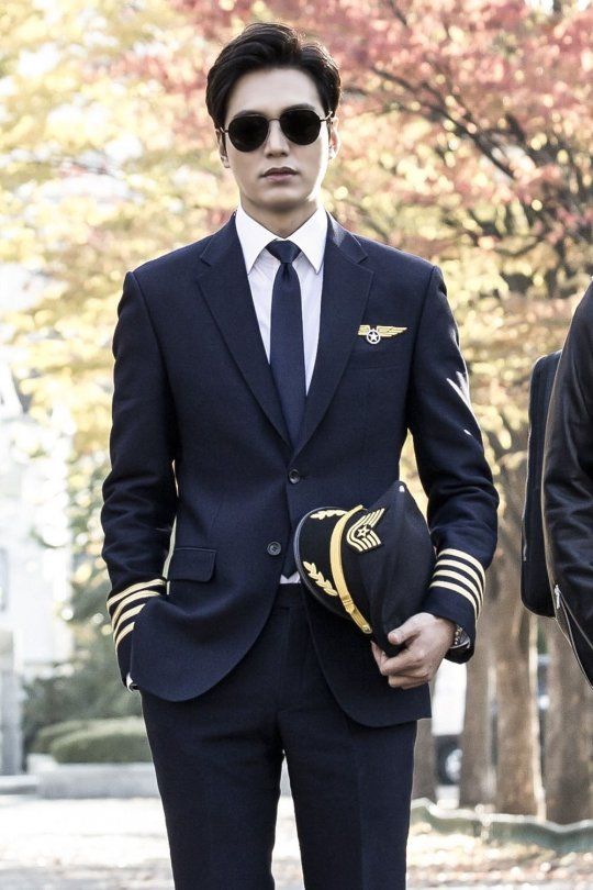 搞怪千二重现!《蓝色大海的传说》今日首播