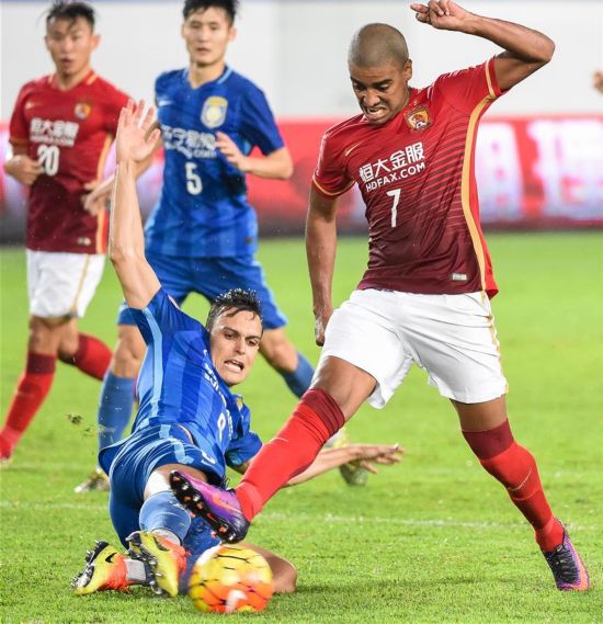 高拉特立功特谢拉收礼 足协杯决赛首回合恒大