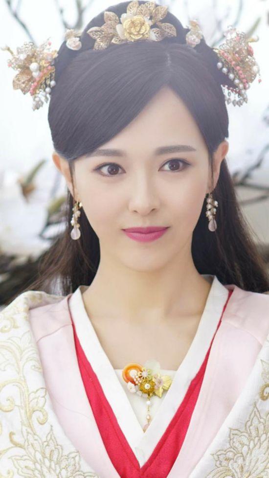 《锦绣未央》这样的唐嫣你见过吗?四美颜值大pk