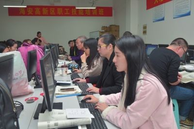 南通海安百名一线职工免费参加学习培训--人民