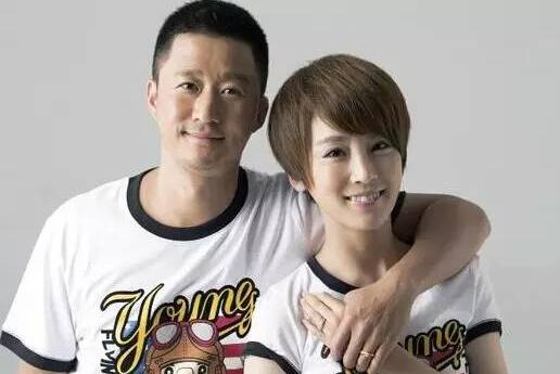 疑似吴京出轨现场图曝光 也曾有妻子孕期激吻美女的前科