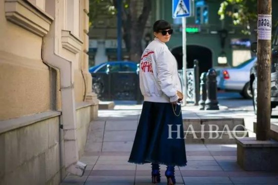 �V�ѳ���b�������c���H�o�ˬ�²������ǳW