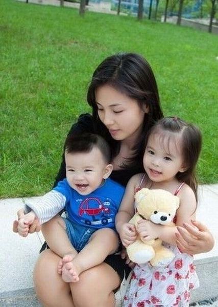 赵薇佟大为孟非黄磊韩寒女儿 明星的基因就是