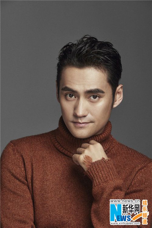 组图:袁弘冬日暖男写真 五官深邃展忧郁气质