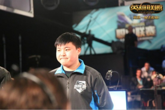 LOL2016全明星1V1对决:狂小狗将战辅助神